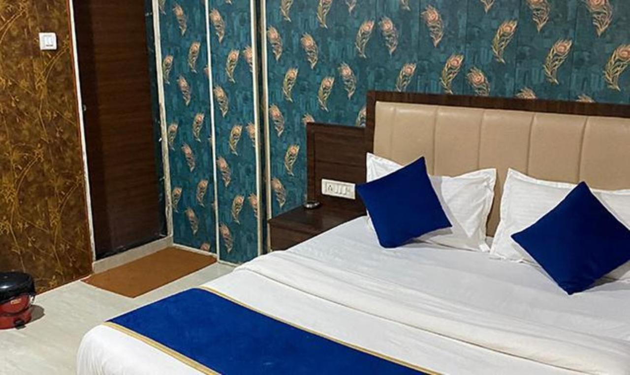 Fabexpress Ashirwad Residency Hotel Mumbai Exterior photo